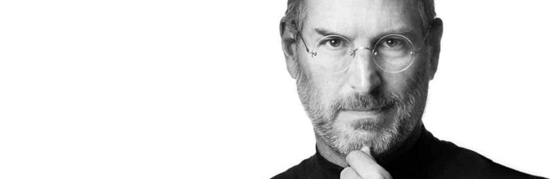 Steve Jobs: O aluno desistente que se tornou um exemplo de universitário
